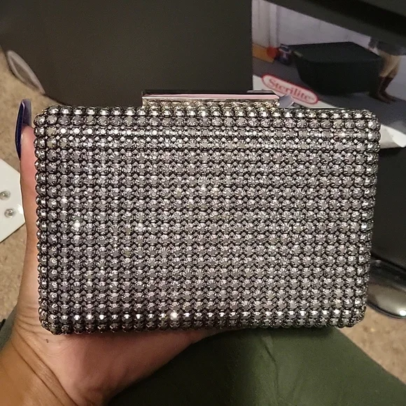 Rhinestone clutch with shoulder strap - Picture 1 of 3